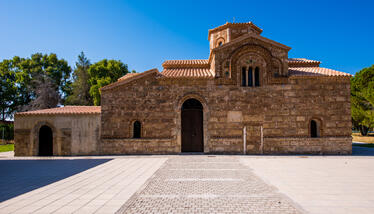 Ι. Ν. Παναγίας Καθολικής (Ι. Ν. Κοιμήσεως της Θεοτόκου Γαστούνης)